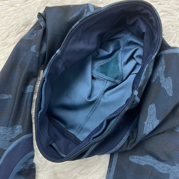 🔥$SALE$🔥 Lululemon Inspire Crop Luxtreme Heathered Texture Lotus Camo Oil - Picture 3 of 6